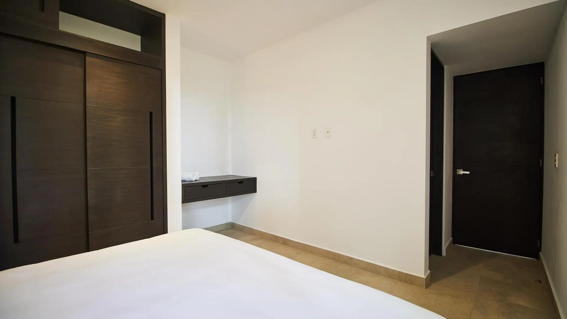 Condo With 2 Pools, Gym, Yoga Deck And Bbq Grill Tulum 0*,  Mexikó